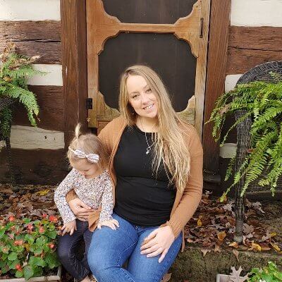 Katie Barton - WallStreetMojo author
